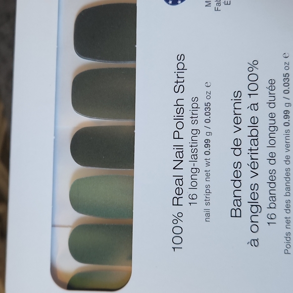 Color Street Aquatic Behavior - Picture 6 of 6